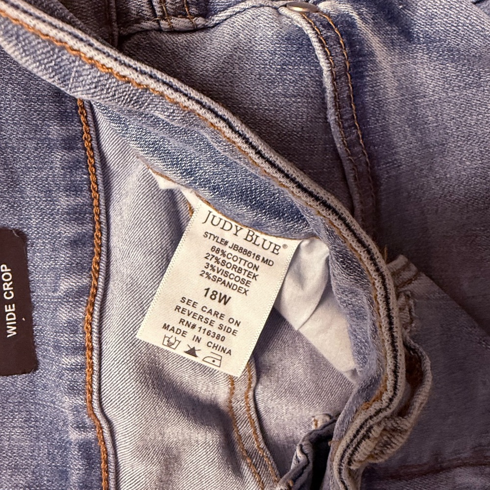 Judy Blue Light Blue Straight Leg Jeans - Picture 9 of 9